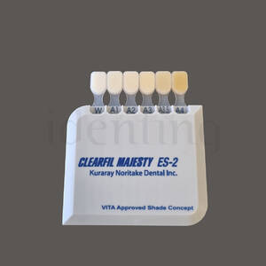 CLEARFIL MAJESTY ES2 guia de color compacta