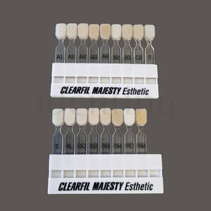 CLEARFIL MAJESTY ESTHETIC guia de color